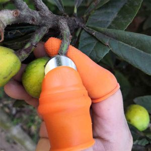 Vegetable Finger Peeler - Image 4