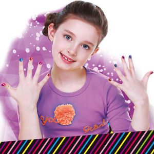 DIY series, little girls DIY Nail ART - Image 3