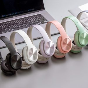 Stereo Label Fashion Headphone - Image 1