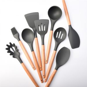 12-piece silicone kitchen utensil set with bamboo wooden handles - Image 4