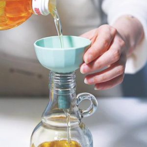 Creative Silicone Folding Funnel - Image 6