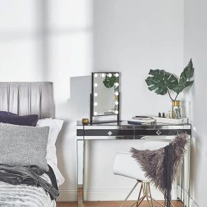 Hollywood Desk Mirror With 12 LED Lights - Image 5
