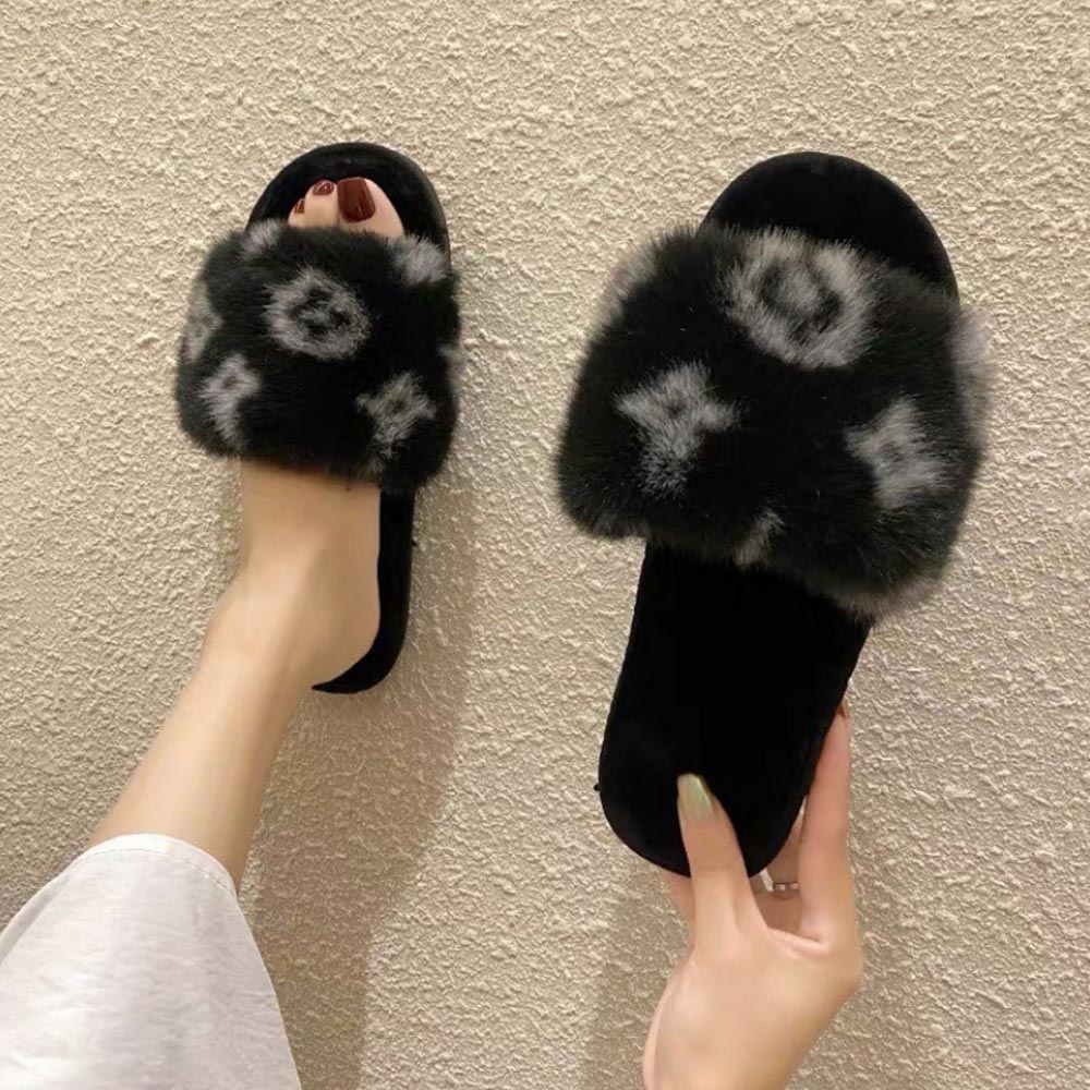 Slip On Slippers For Women Furry Design - TezkarShop Official Website