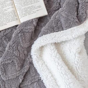 Thick Bed Blanket Double Sided Lamb Cashmere Fleece 200x230cm - Image 6
