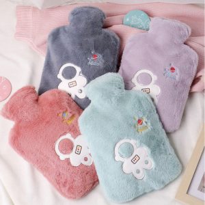2L Hands-in Astronaut Hot Water Bottle and Cover (L32 x W20)cm - Image 1