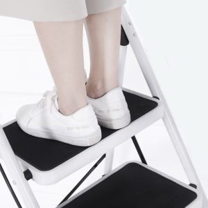 Folding Ladder Handgrip Anti-Slip and Wide Pedal-White - Image 10