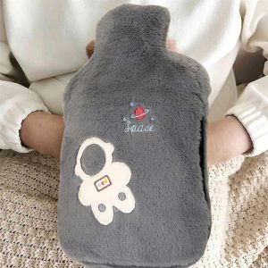 2L Hands-in Astronaut Hot Water Bottle and Cover (L32 x W20)cm - Image 3