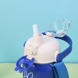 Stainless Steel Thermal School Water Bottle With Straw 750ml - Image 4
