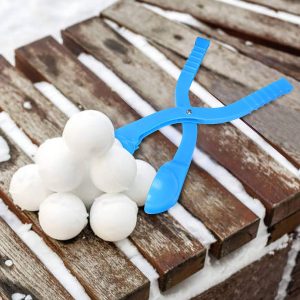 Snowball Maker Tool with Handle - Image 3