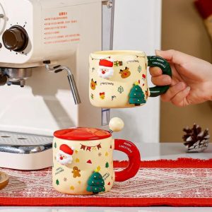 Christmas Ceramic Cup with Lid & Magnetic Santa Claus - Image 4