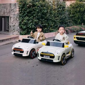 12V-4.5Ah 450W Speed Ride-On Car With 2.4G Remote Control (L00 x W64 x H46)cm - Image 4